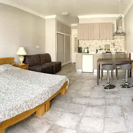 Las Americas Troya Beach Apartmán *